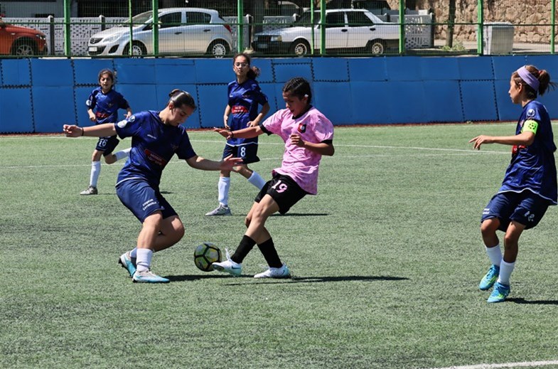 ANALİG FUTBOL MÜSABAKALARI MANİSA’DA BAŞLADI