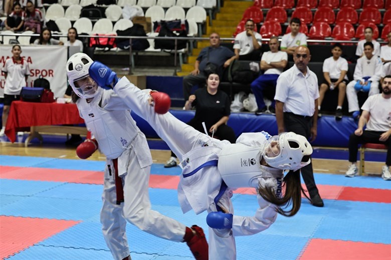 ANALİG KARATE MÜSABAKALARI MANİSA’DA BAŞLADI