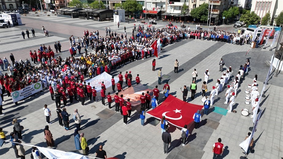 MANİSA’DA GENÇLİK HAFTASI VE 19 MAYIS COŞKUSU BAŞLADI