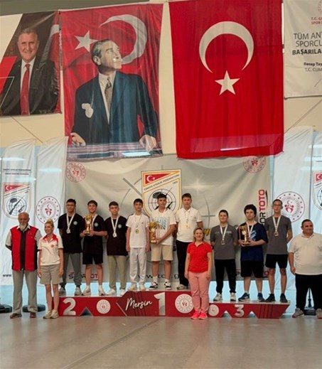MERSİN’DE DÜZENLENEN HAVALI SİLAHLAR EMİN SOYSAL KUPASI’NDA MANİSALI SPORCULARDAN BÜYÜK BAŞARI