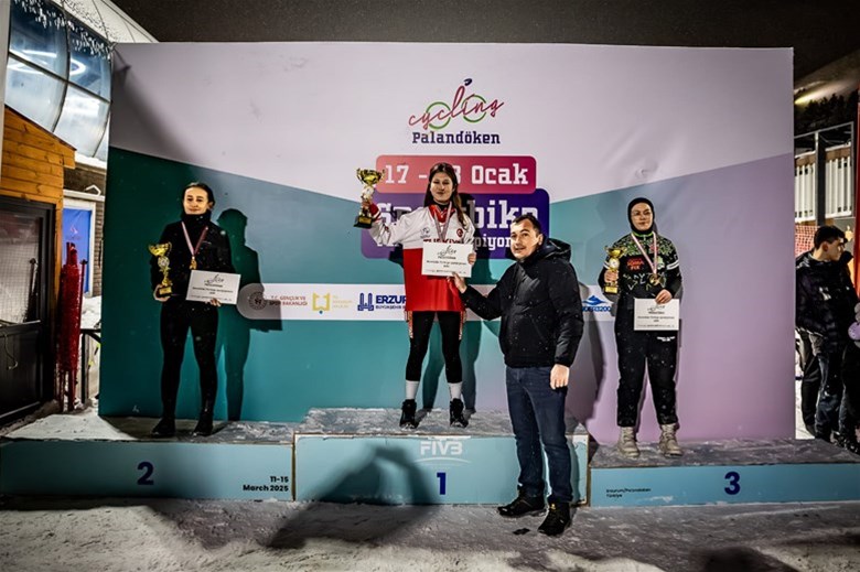 MANİSALI SPORCULARDAN SNOWBİKE TÜRKİYE ŞAMPİYONASI’NDA BÜYÜK BAŞARI